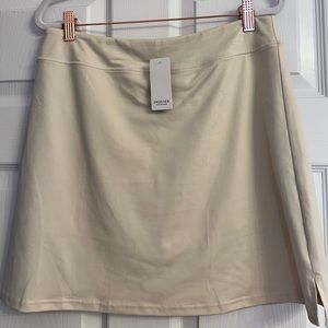 NWT Tennis skort with ”ball pockets” size large Ready to WEAR! On SALE!